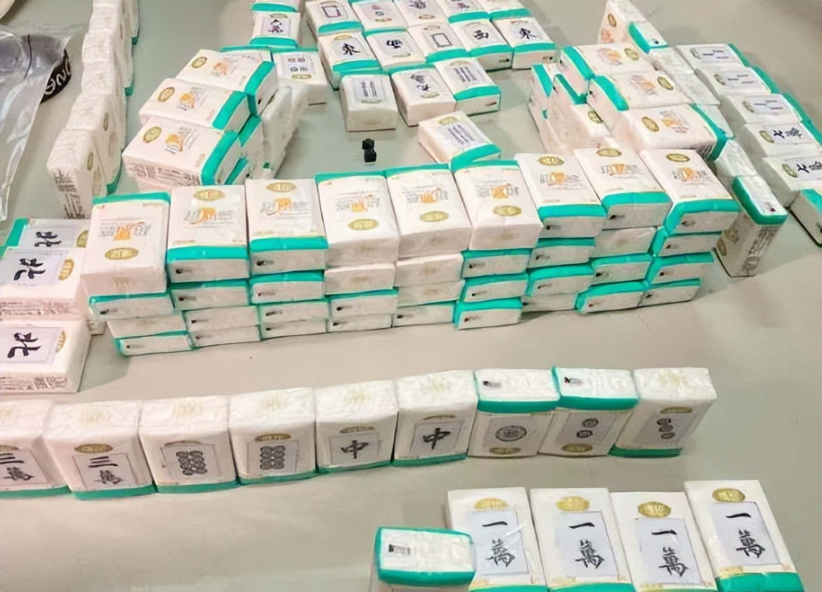 “纸抽麻将已C位出道”，大学生省钱新花样火了，有点智慧但不多