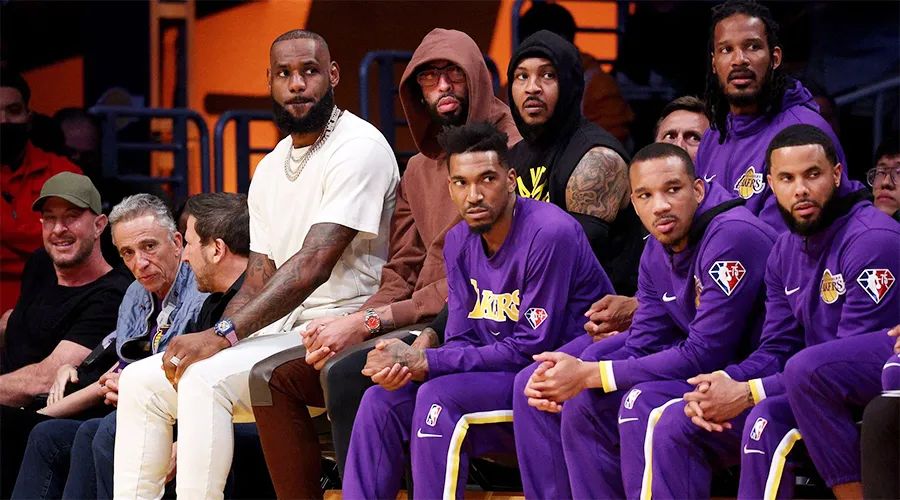 怎么评价这个赛季的湖人,为什么说湖人没有附加赛资格了