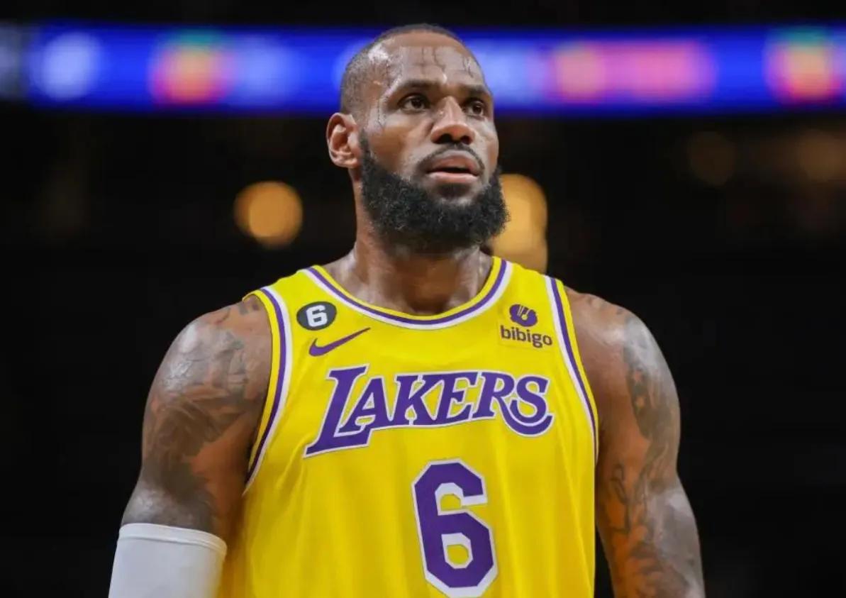 湖人消息：老詹或赛季报销，悍将续约在即，战灰熊出场更新