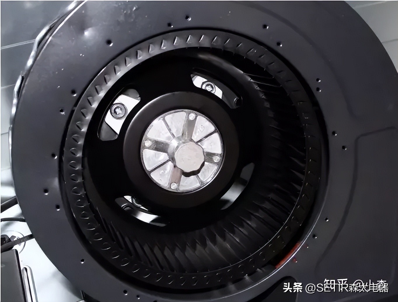 油烟机到底哪个品牌好,油烟机贵的和便宜的是智商税吗