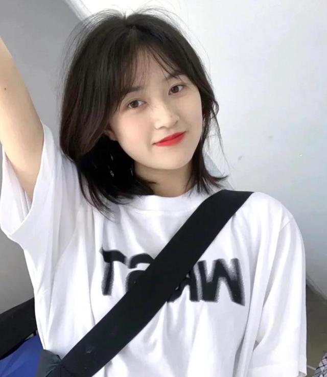 今年流行的这4款短发,2022年最流行的短发型和颜色减龄