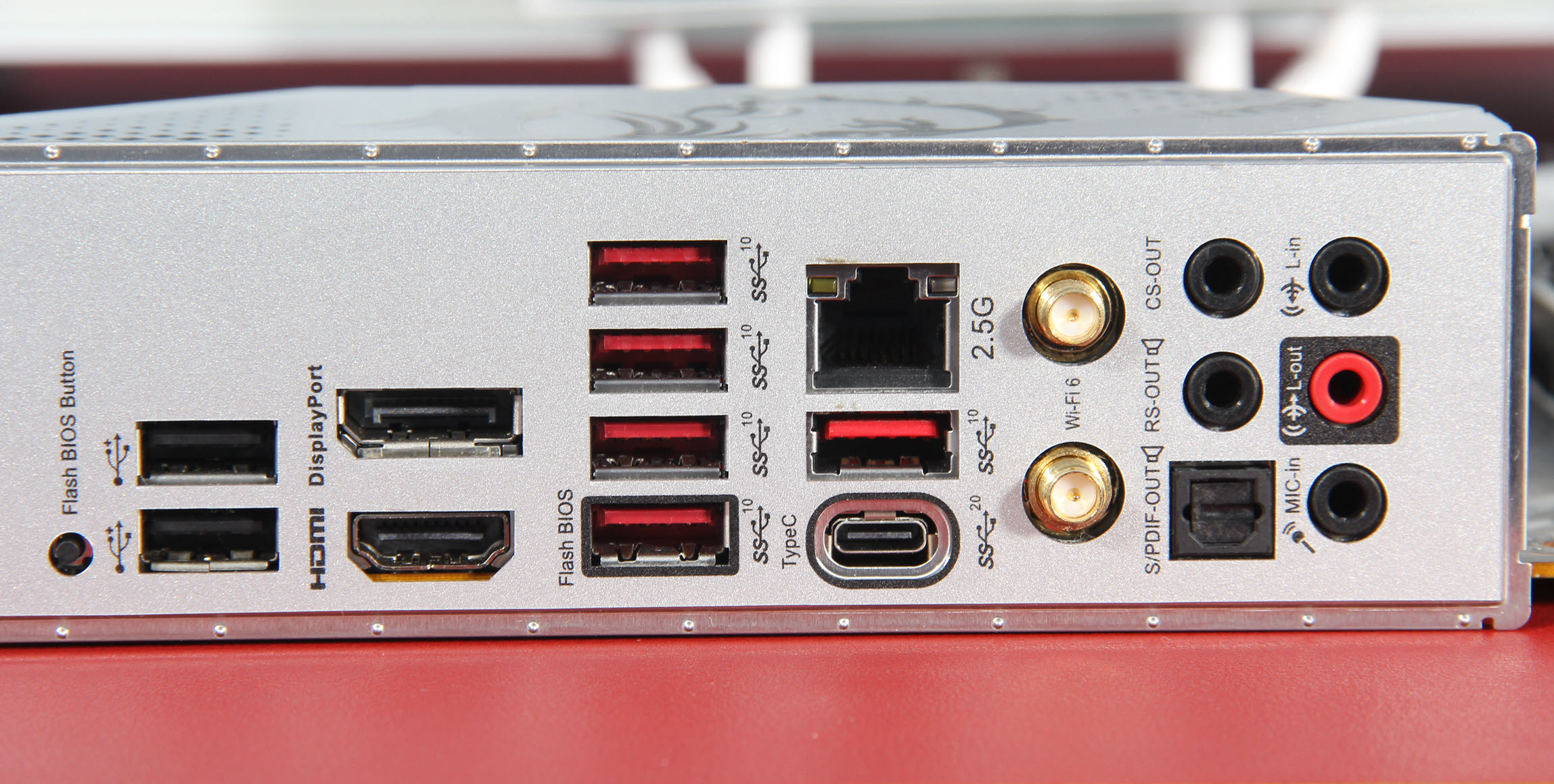 全风扇装机爱不爱？细数新机箱里的八把风扇