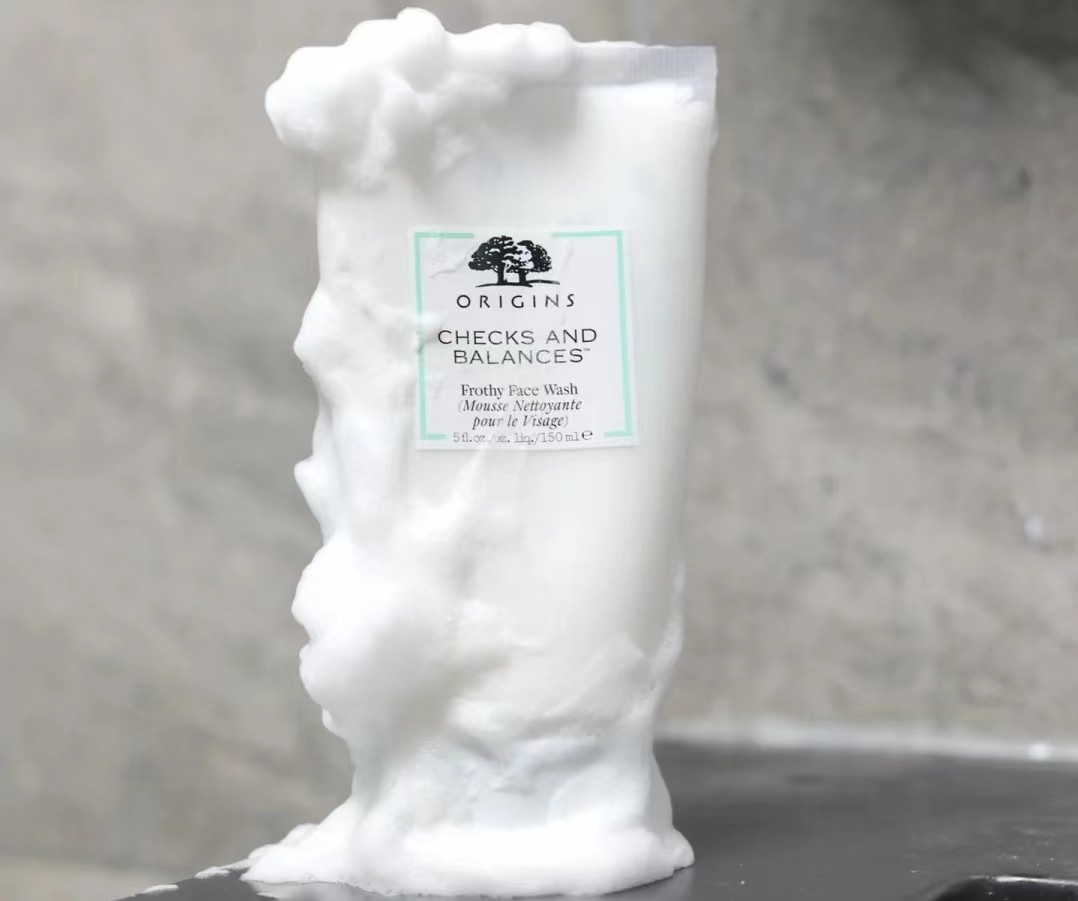 温和保湿滋润洗面奶推荐,亮肤淡斑洗面奶