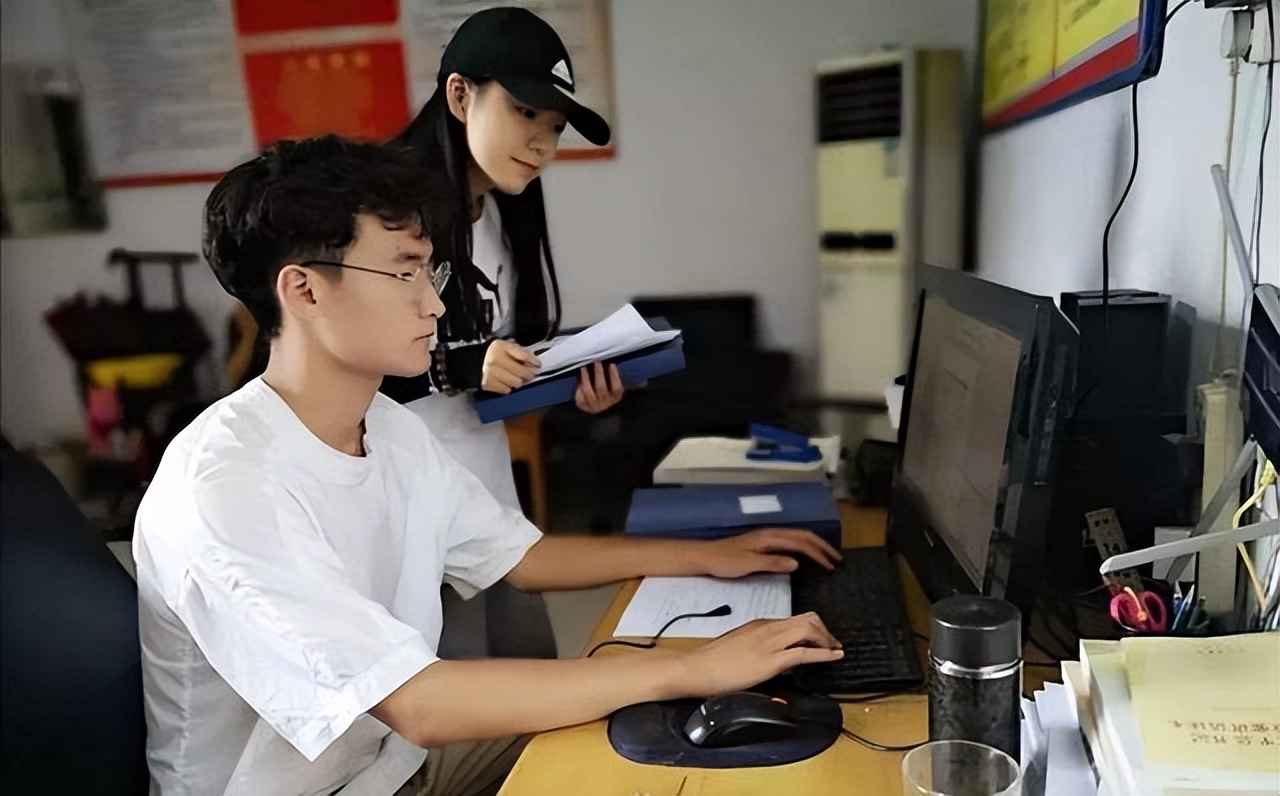 大学三学期制要交学费吗,大学3个学期