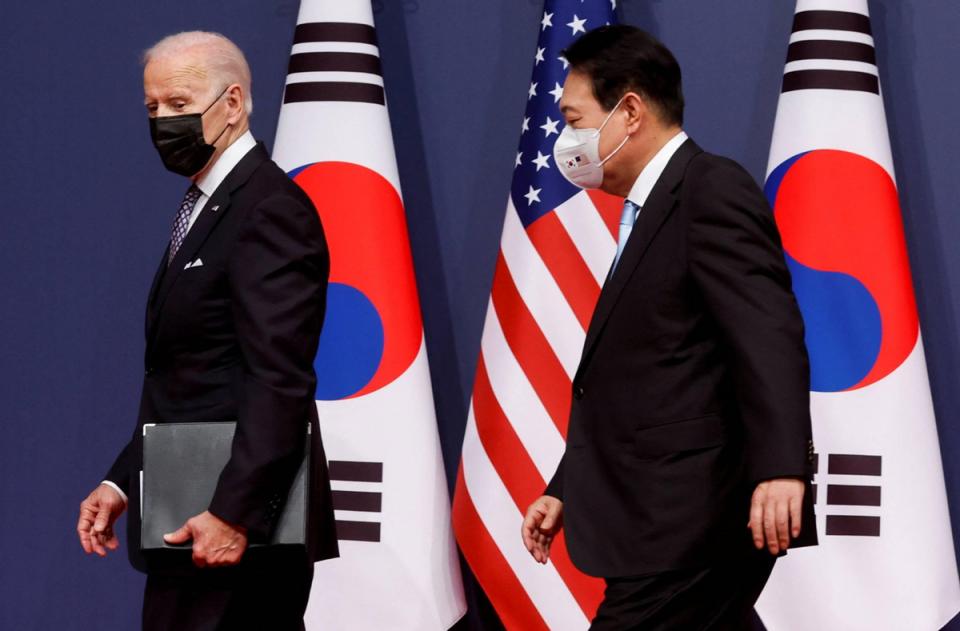 无视中方5次警告！尹锡悦执意签字！外媒：俄方浓缩铀抵达福建