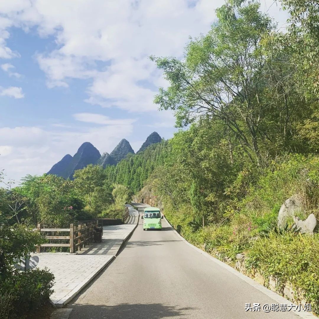 贵州兴义万峰林油菜花盛开时期,贵州兴义风景区万峰林