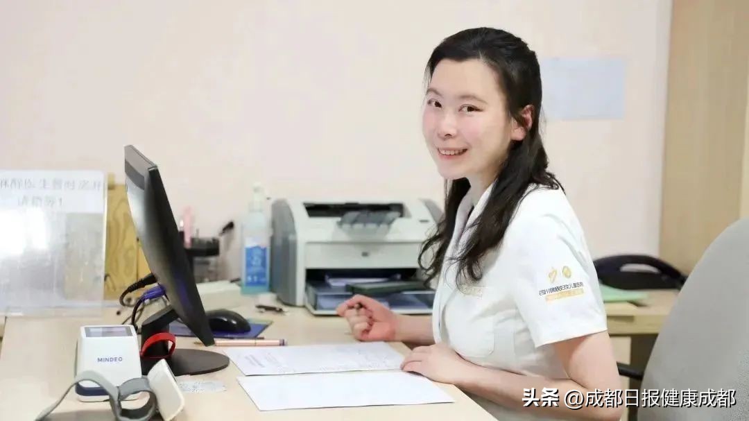 “情暖三月，竞逐芳华”——锦欣妇儿医院召开第二届十佳巾帼人物表彰大会