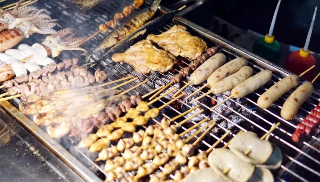 晚餐几点吃不会发胖,晚餐吃太多太饱太晚怎么补救