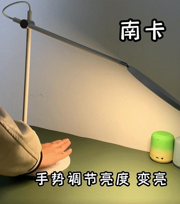 儿童护眼台灯明基和南卡,飞利浦a5台灯跟明基