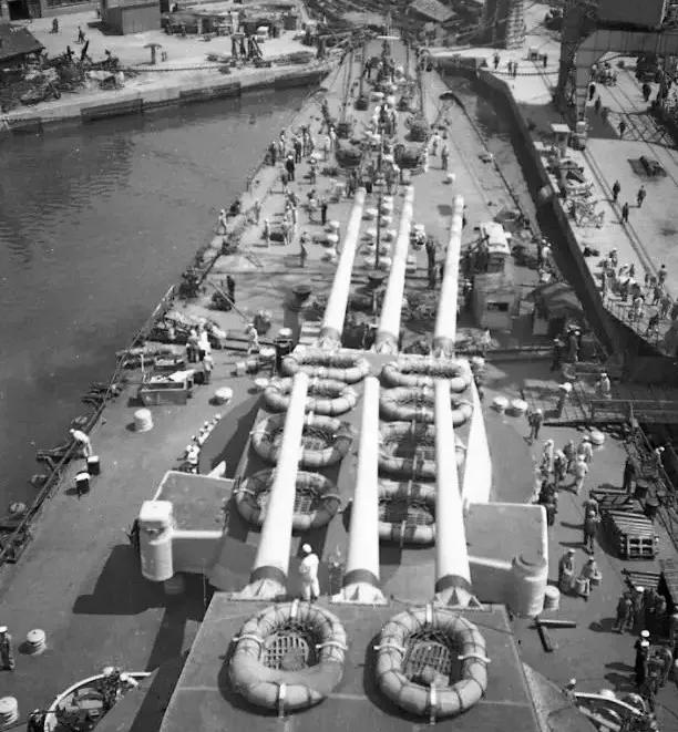 浅谈“罗马号”战列舰，制导*器武**的第一位受害者