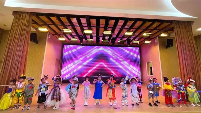 当cos遇见钢管舞,当cosplay遇到过年