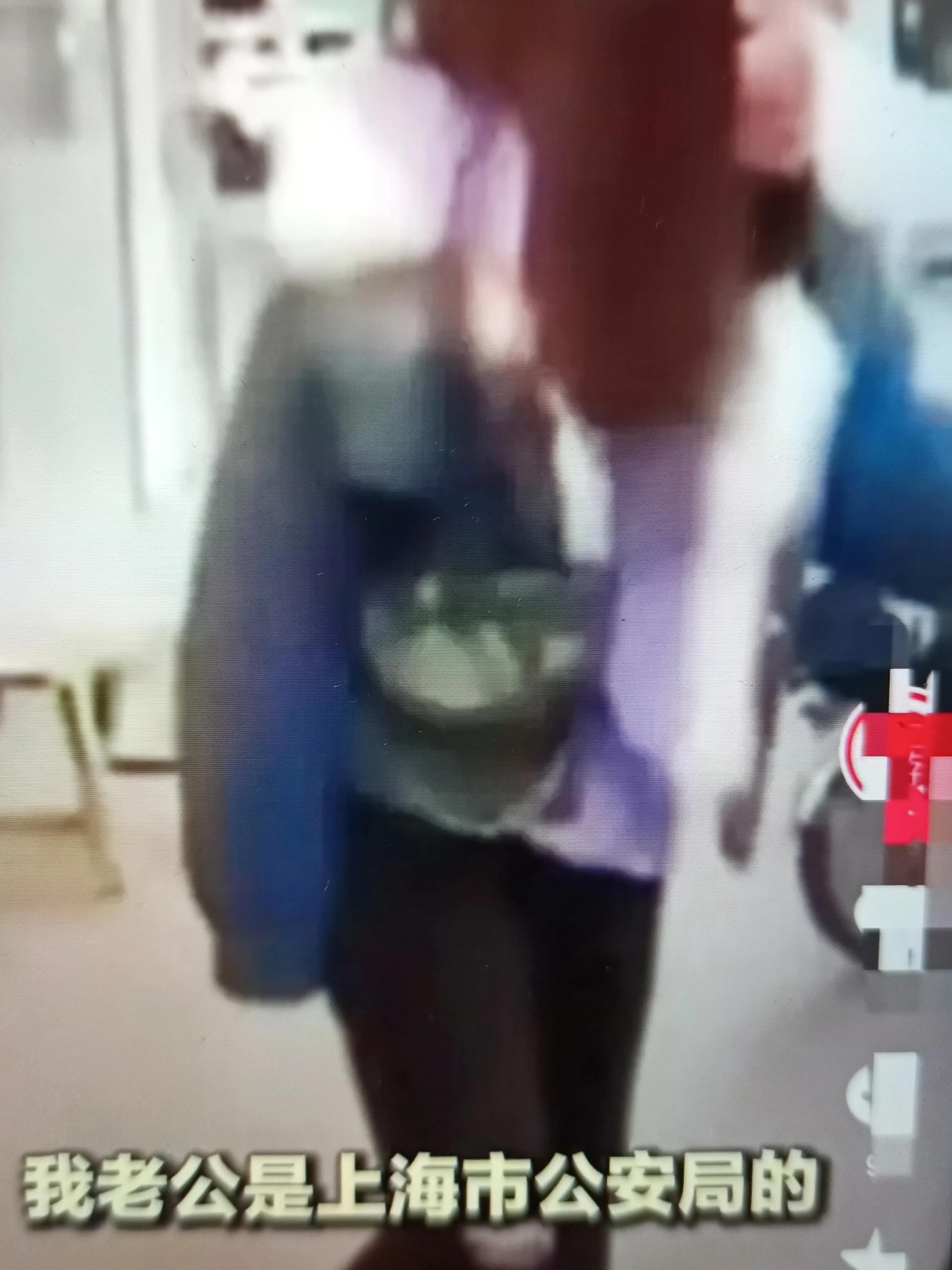 上海一女子冒充上海人打代驾,女子当街殴打代驾是上海人吗