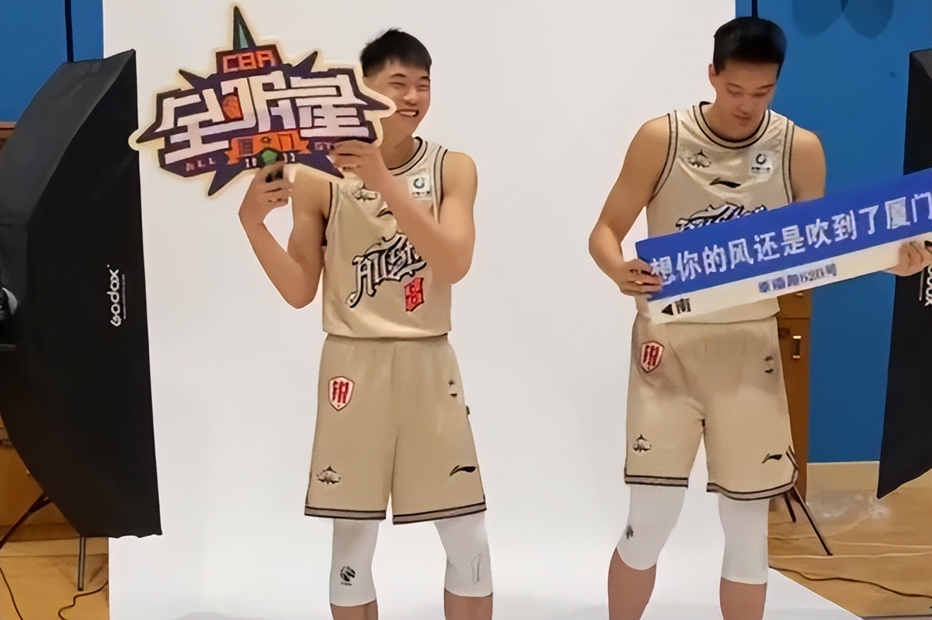 张镇麟全明星说郭艾伦,张镇麟全明星扣篮大赛郭艾伦反应