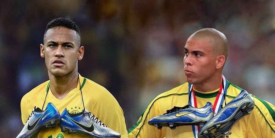 卡卡罗纳尔多世界杯,罗纳尔多世界杯捧杯