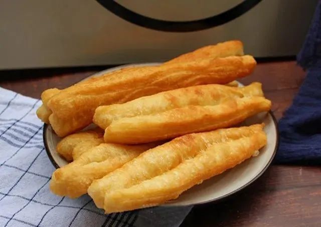 油条的6种家常做法,出锅蓬松柔软,健康无添加