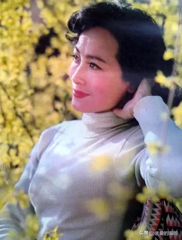 80年代大陆最美的挂历美女,旧挂历最漂亮的美女