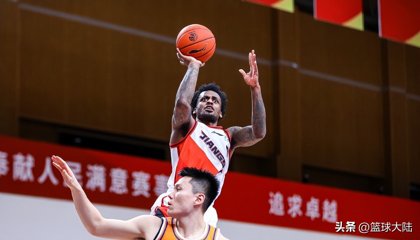 cba外援每场可以报名几名外援,cba这赛季有外援吗