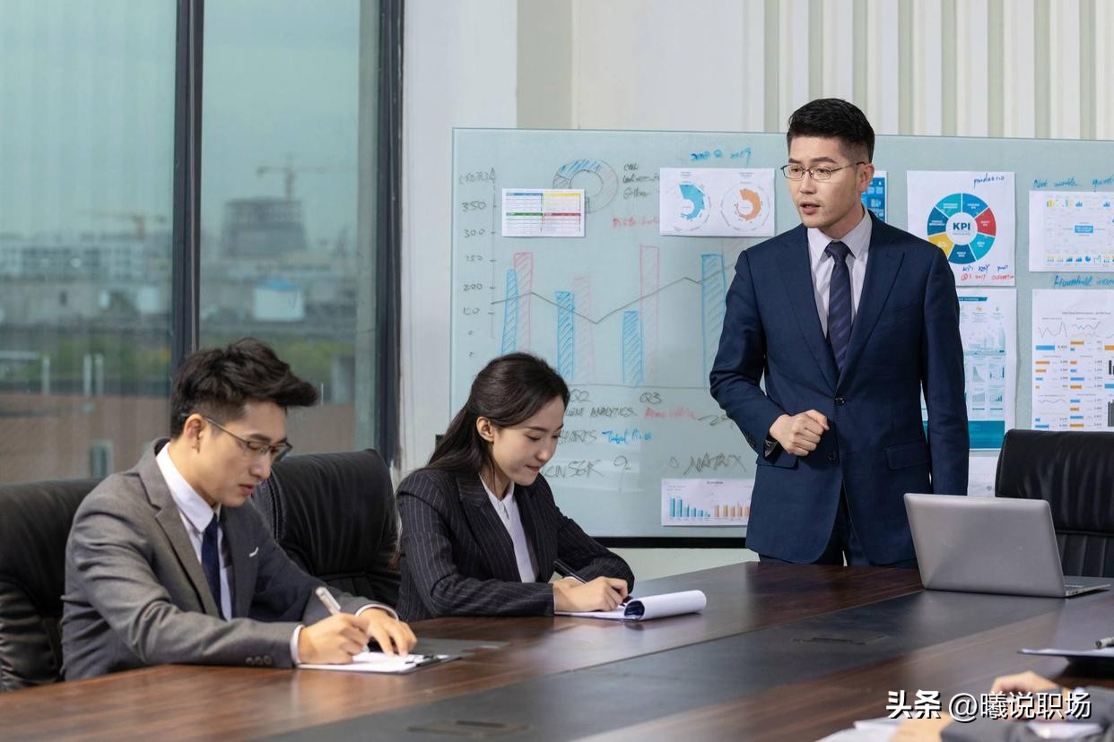 做运输行业的司机真累真苦,运输物流司机月薪1万靠谱嘛