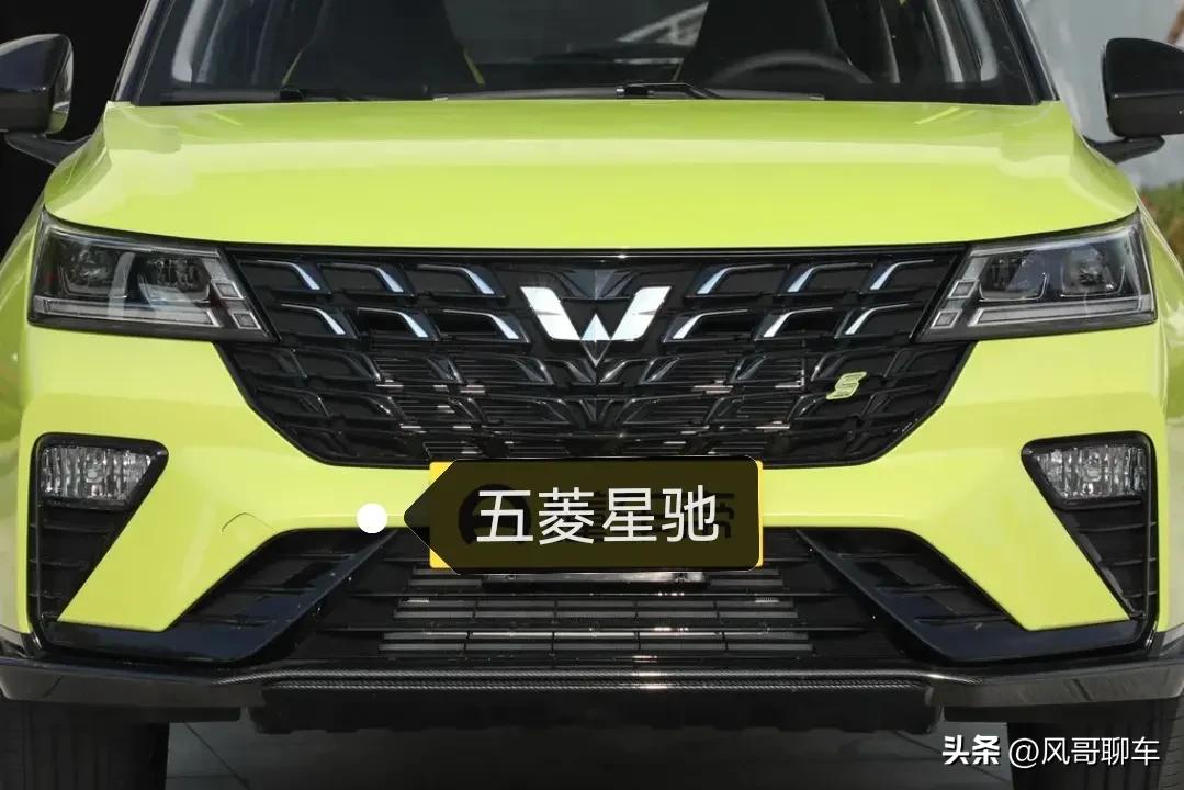 五菱推出“神车”星驰，5万多元SUV，油耗6.4升，配置给这么多？