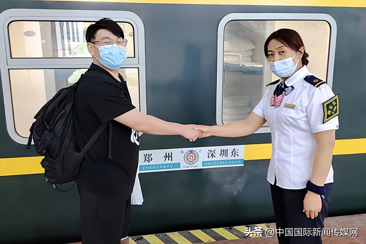 火车上偷走旅客手机,半夜列车手机被盗