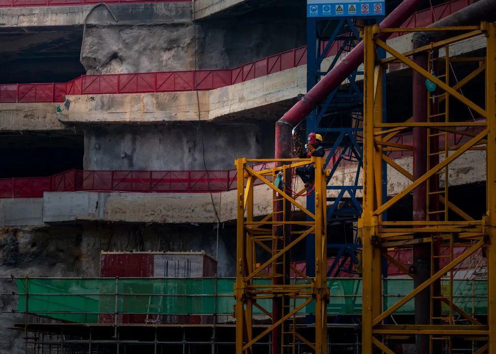 深圳招商银行全球总部幕墙,深圳招商银行大厦封顶