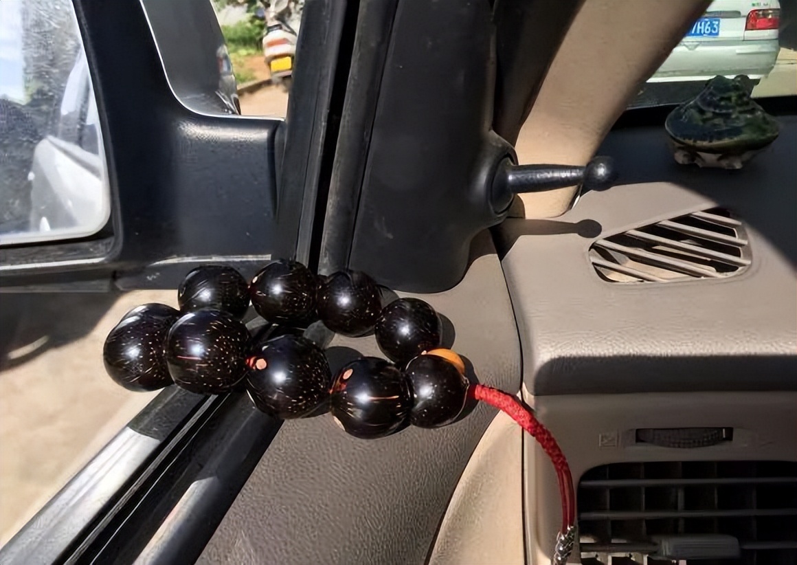 这届玩友已经“废”了，自制文玩之路越走越远，臭哄哄也能玩？