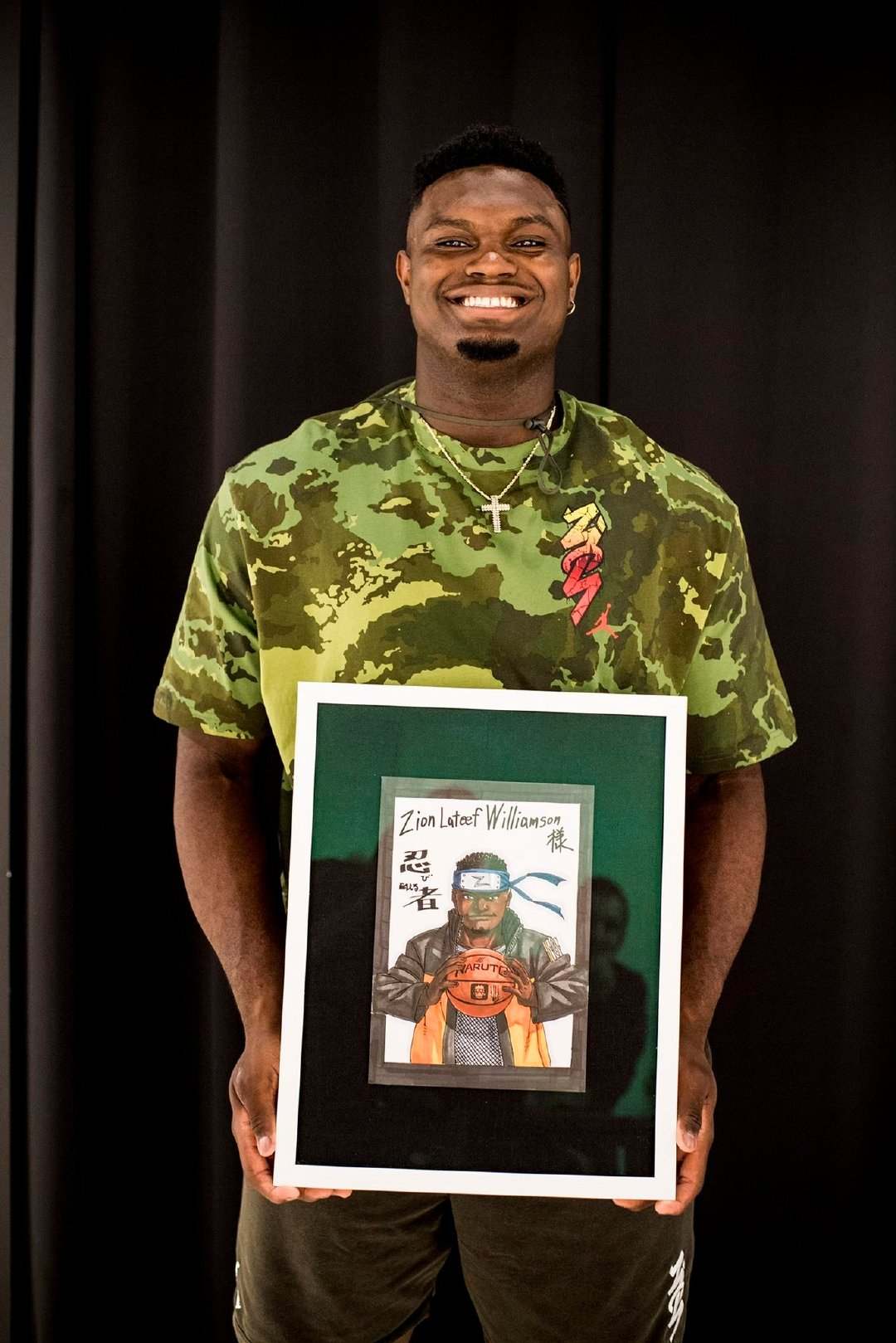 东契奇二代和锡安二代哪个好,东契奇两个版本球鞋