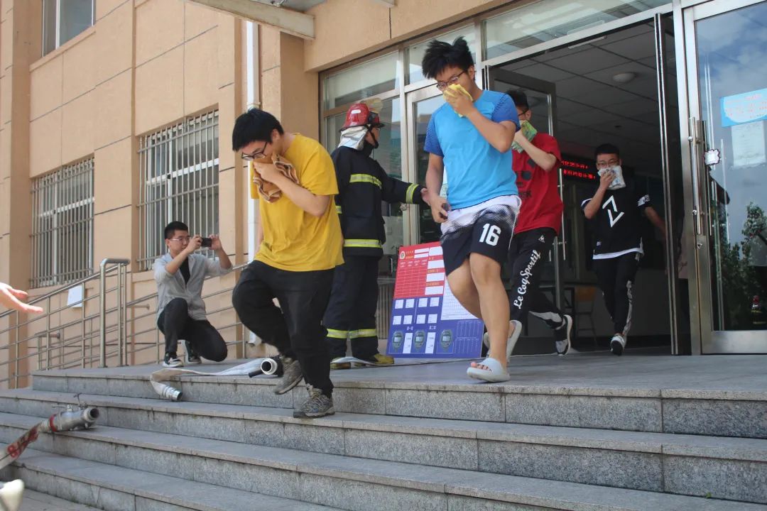 大连公安局优化营商环境,大连市持续优化营商环境