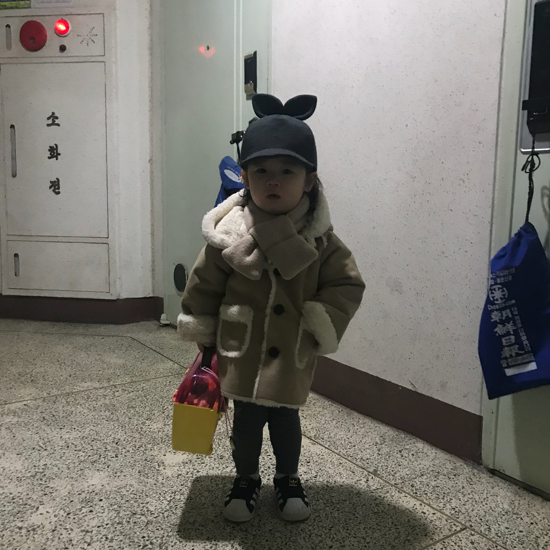 最近超火的可爱小女孩表情包,小女孩可爱萌表情包