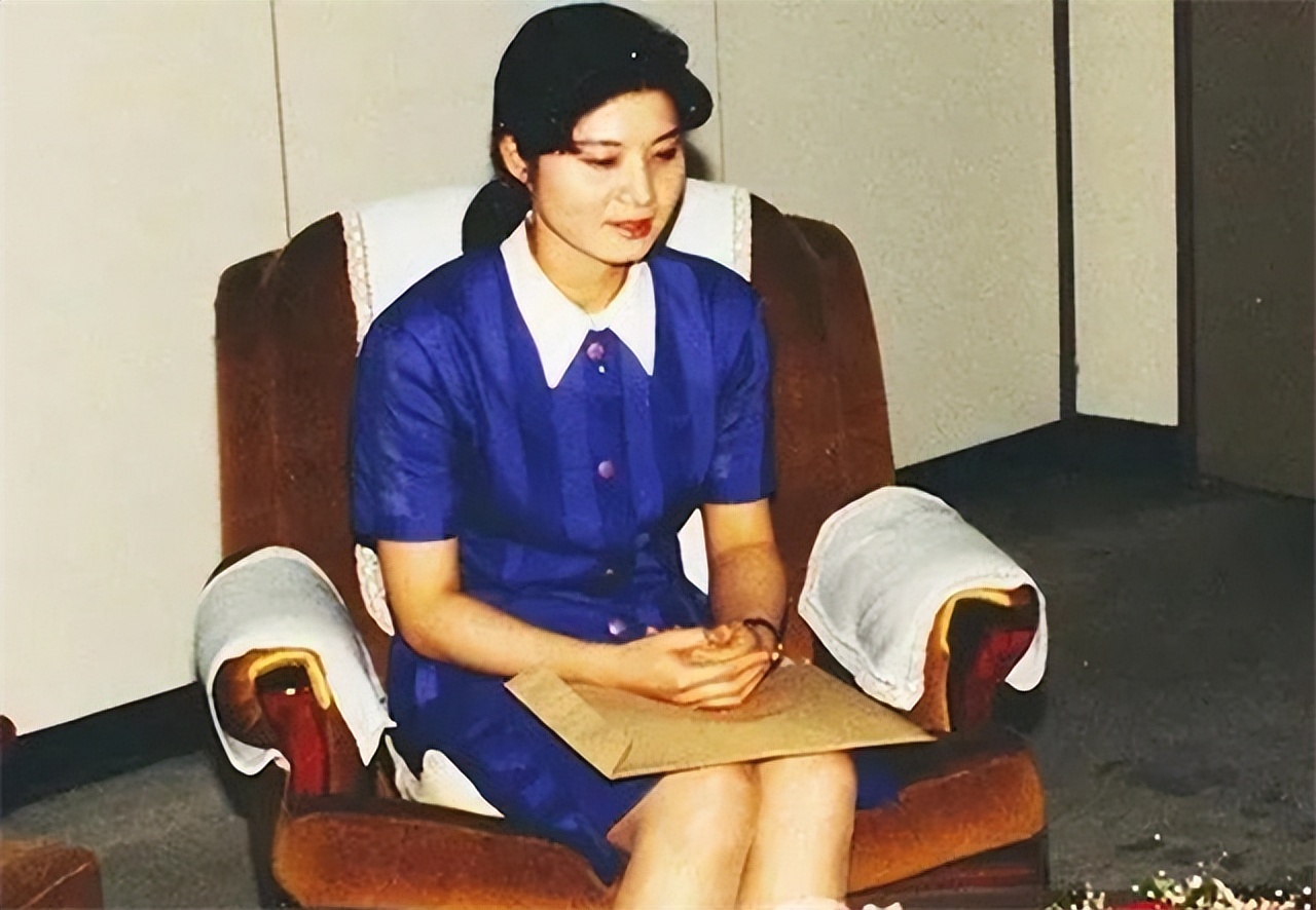 女特工被炸死案,女特工炸客机致百人丧生