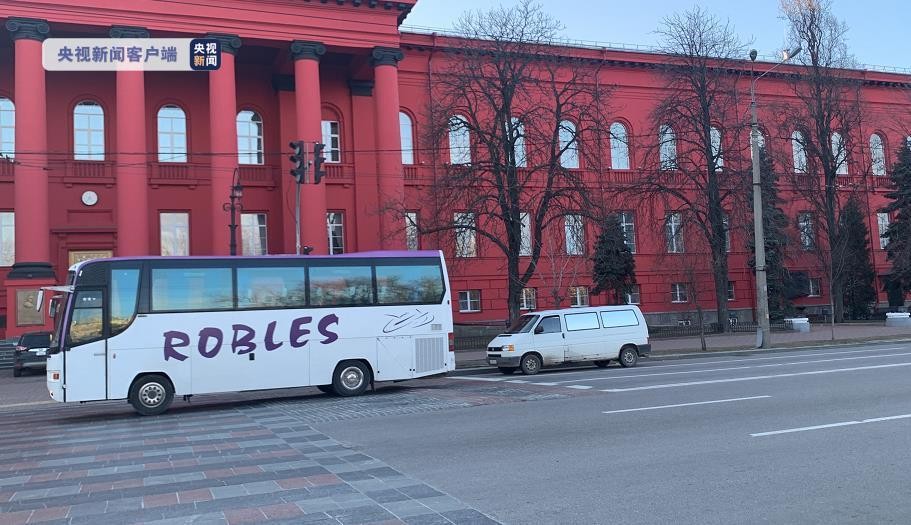 美媒炒作印度“挺俄”，印学生遭乌军警报复：拳打脚踢，阻挠撤离