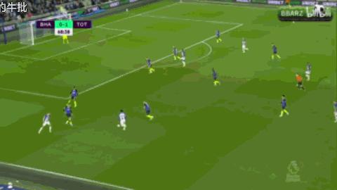 过掉阿诺德的日本前锋，是如何从大学踢到英超的？还发表过论文