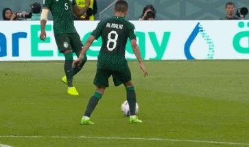 莱万破门沙特,波兰2-0沙特阿拉伯莱万的进球