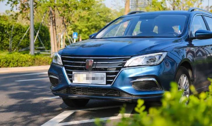 电动汽车热泵空调费电吗,新能源汽车热天开空调费电吗