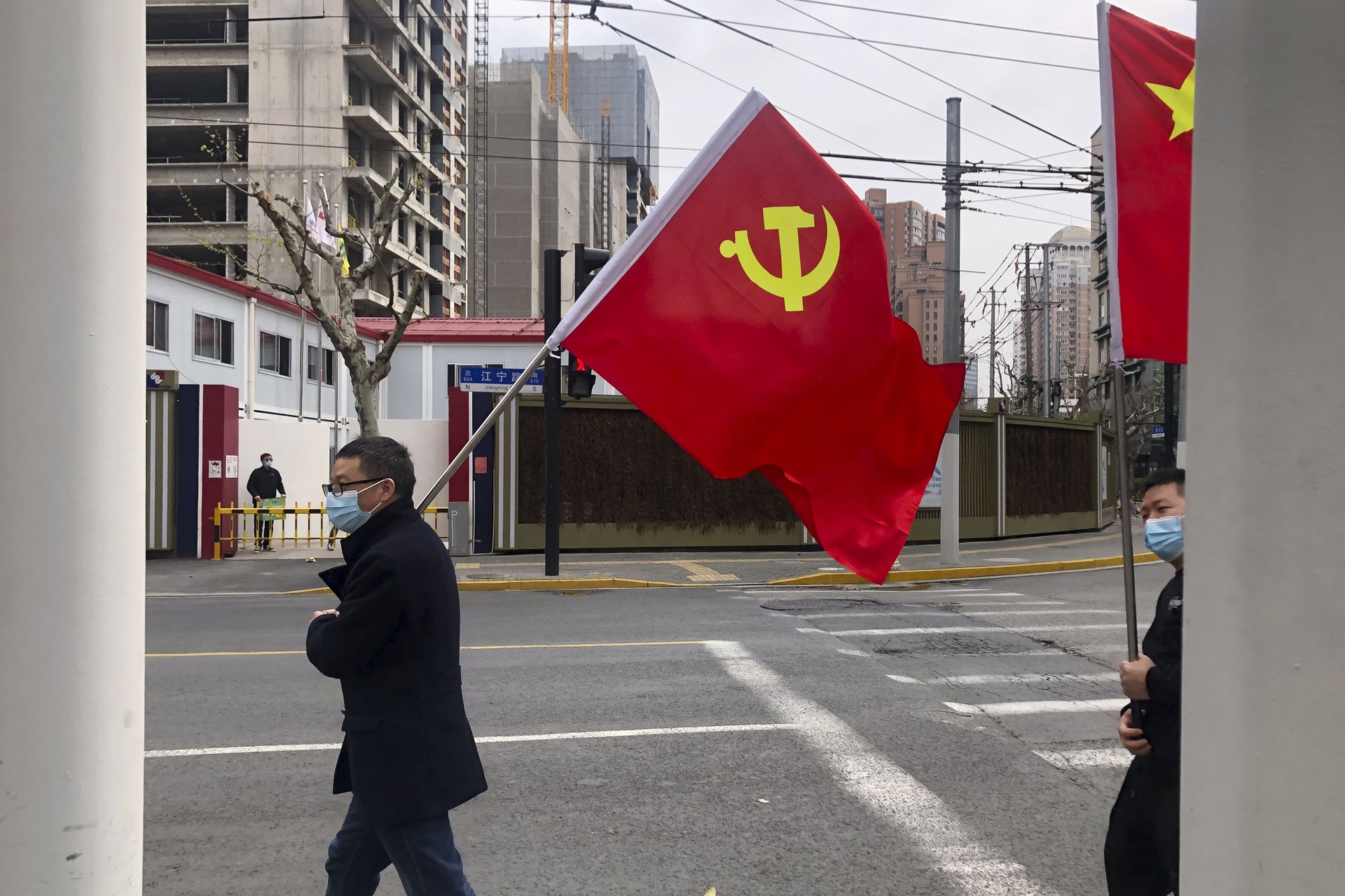 躺平还是清零？从经济的角度分析疫情的影响