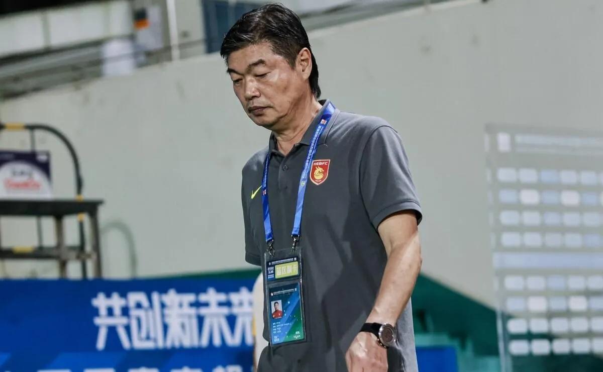 武汉三镇队首败,武汉三镇夺得中超冠军三年三冠