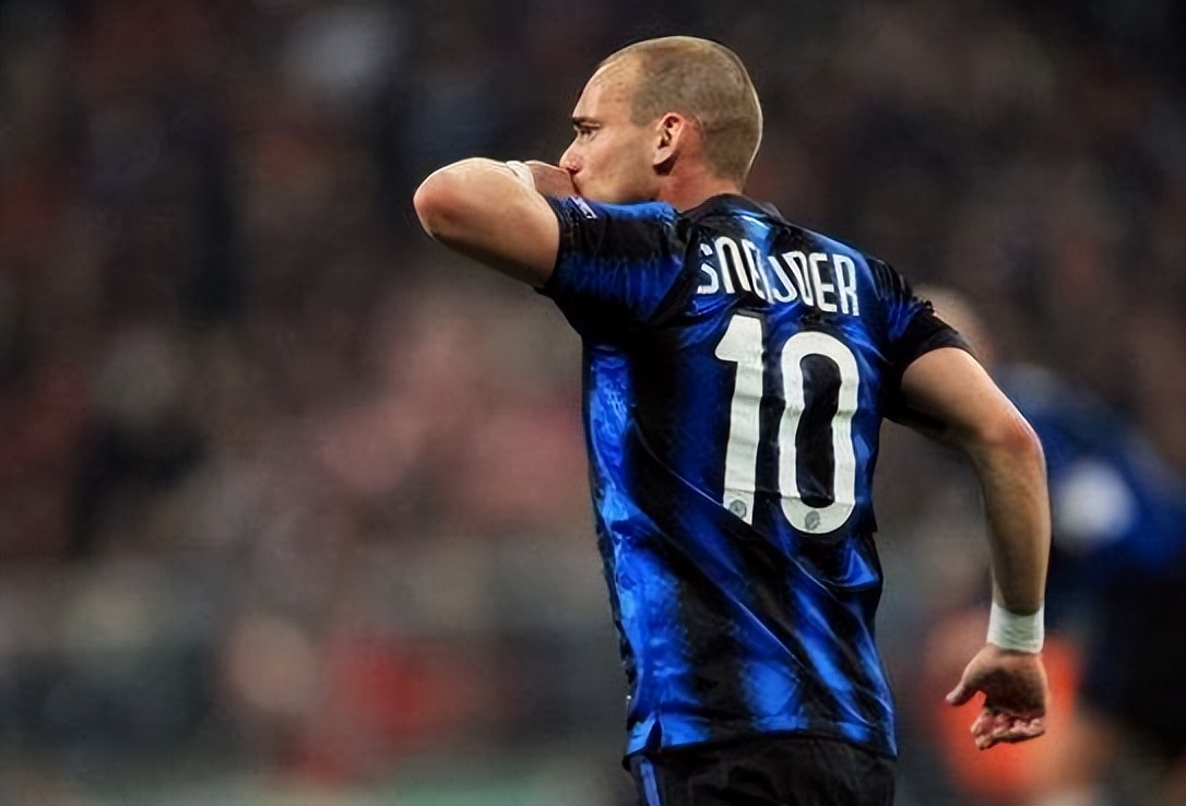 前腰位置的现代之美