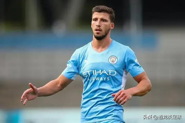 现役足坛25岁以下最佳阵容,拉莫斯范迪克谁是最强四号