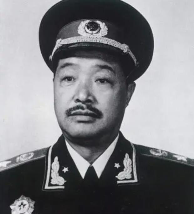 今天是2023年6月6日,历史上的今天11月4号