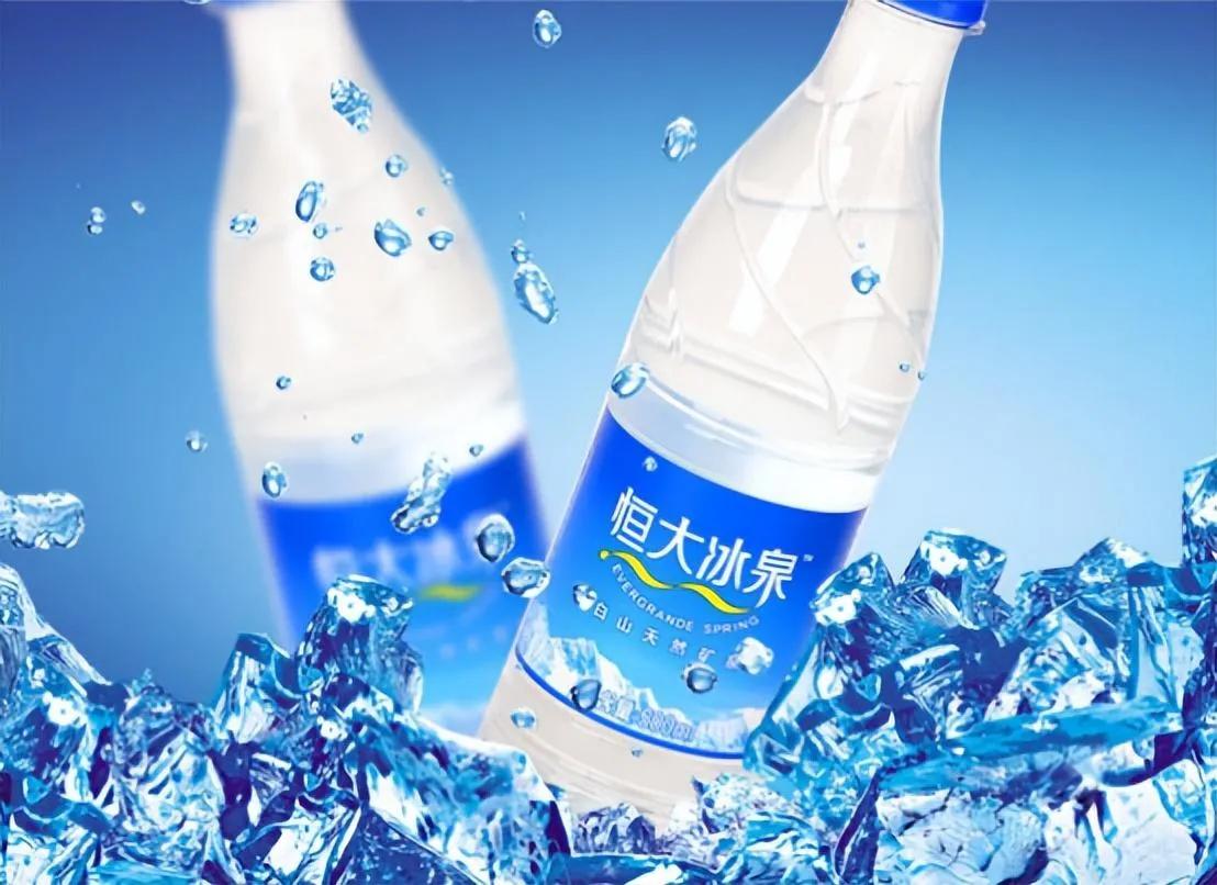 恒大冰泉，花60亿打广告亏了40亿元，无奈溃败离场