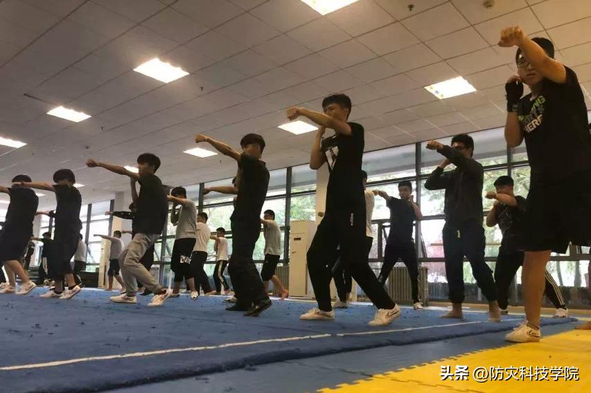 鍙傝闃茬伨鍑忕伨鏁欒偛棣嗙殑鎰熷彈,灏忓鐢熷弬瑙傞槻鐏惧噺鐏炬暀鑲查