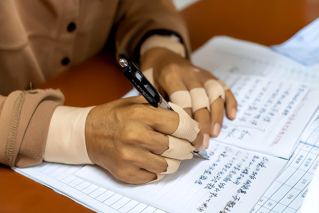 致敬最美校长张桂梅,最美校长张桂梅现状