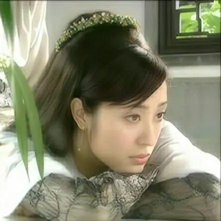 水月洞天尹天雪的丫鬟是谁扮演的,水月洞天尹天雪真实名字