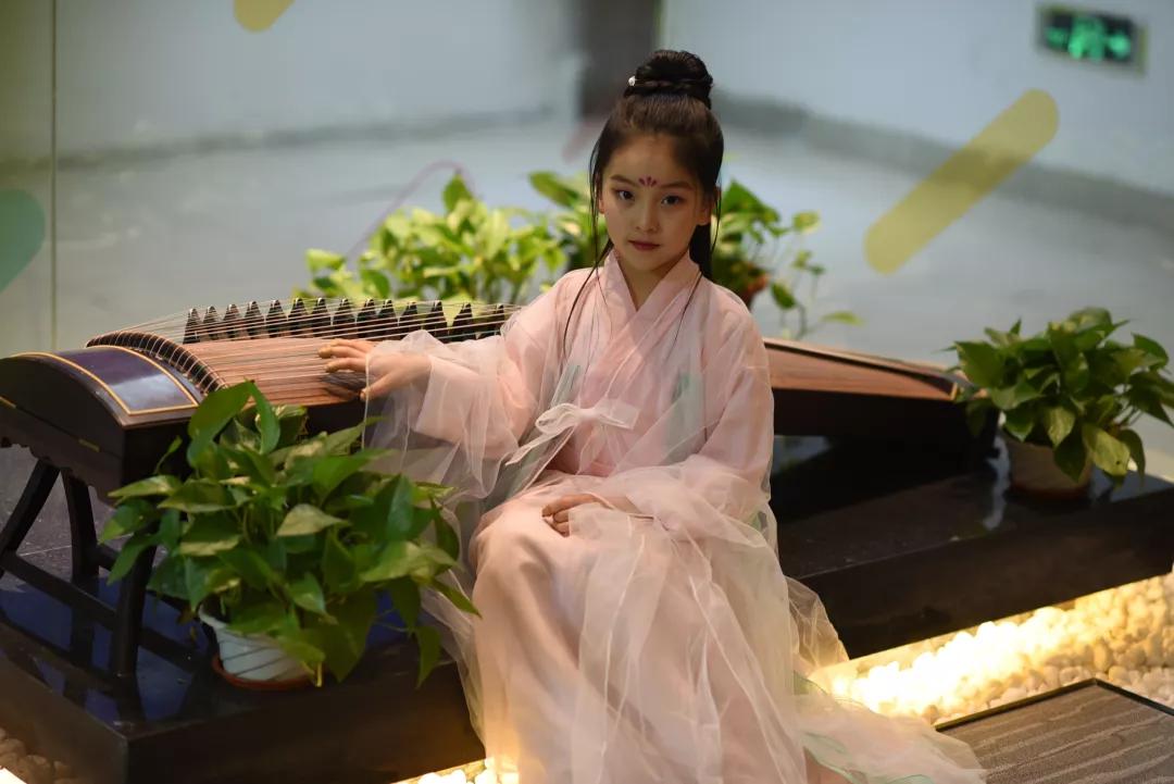 古筝初学者为什么是d调,古筝为什么基本功如此重要