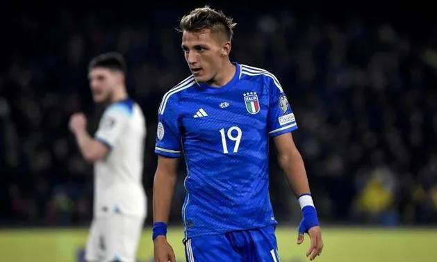 意大利归化前锋,归化球员逆转武磊