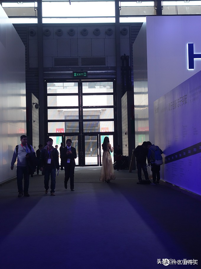 暴走两万步！海量图片带你游览2017年AWE家电展