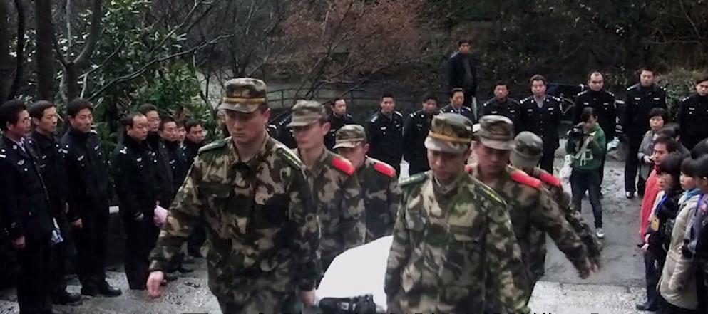 18岁民警因公殉职现场,党十八大以来因公牺牲民警