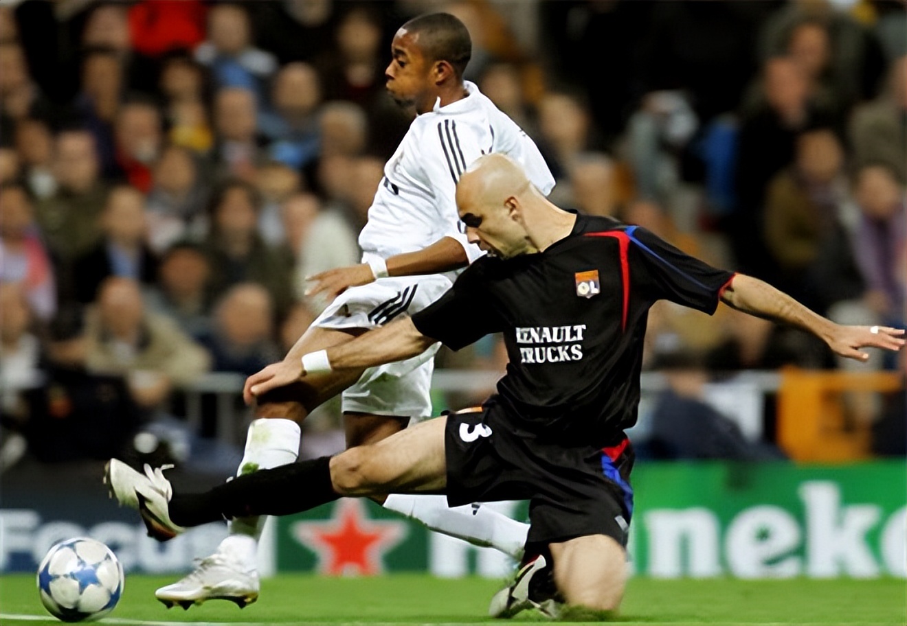 曼城遭遇皇马米兰德比,皇马与曼城发生冲突