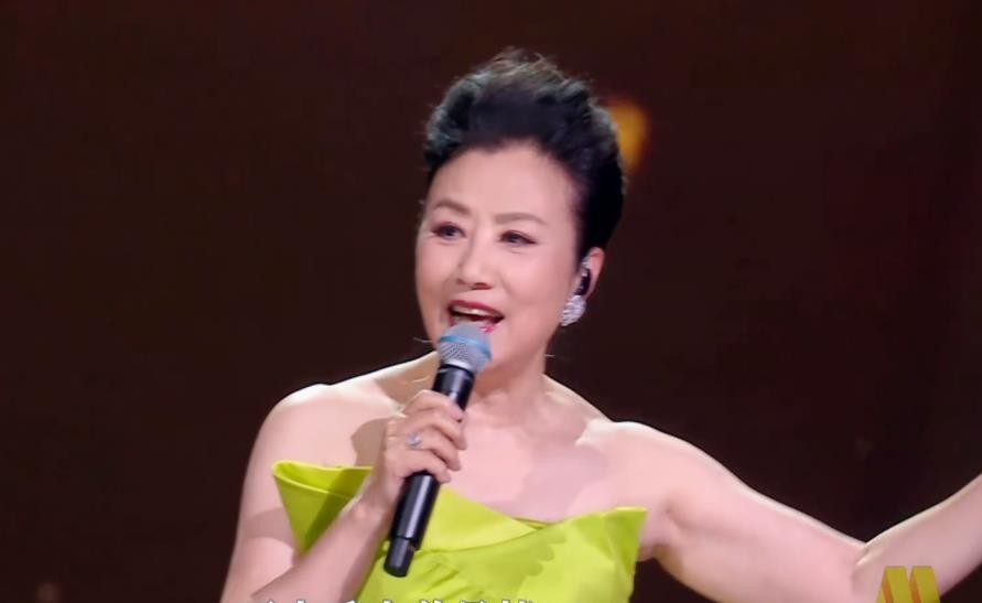 7.4湾TALK早八点：深圳龙华将新增大量宅地，高达1.2k㎡！…