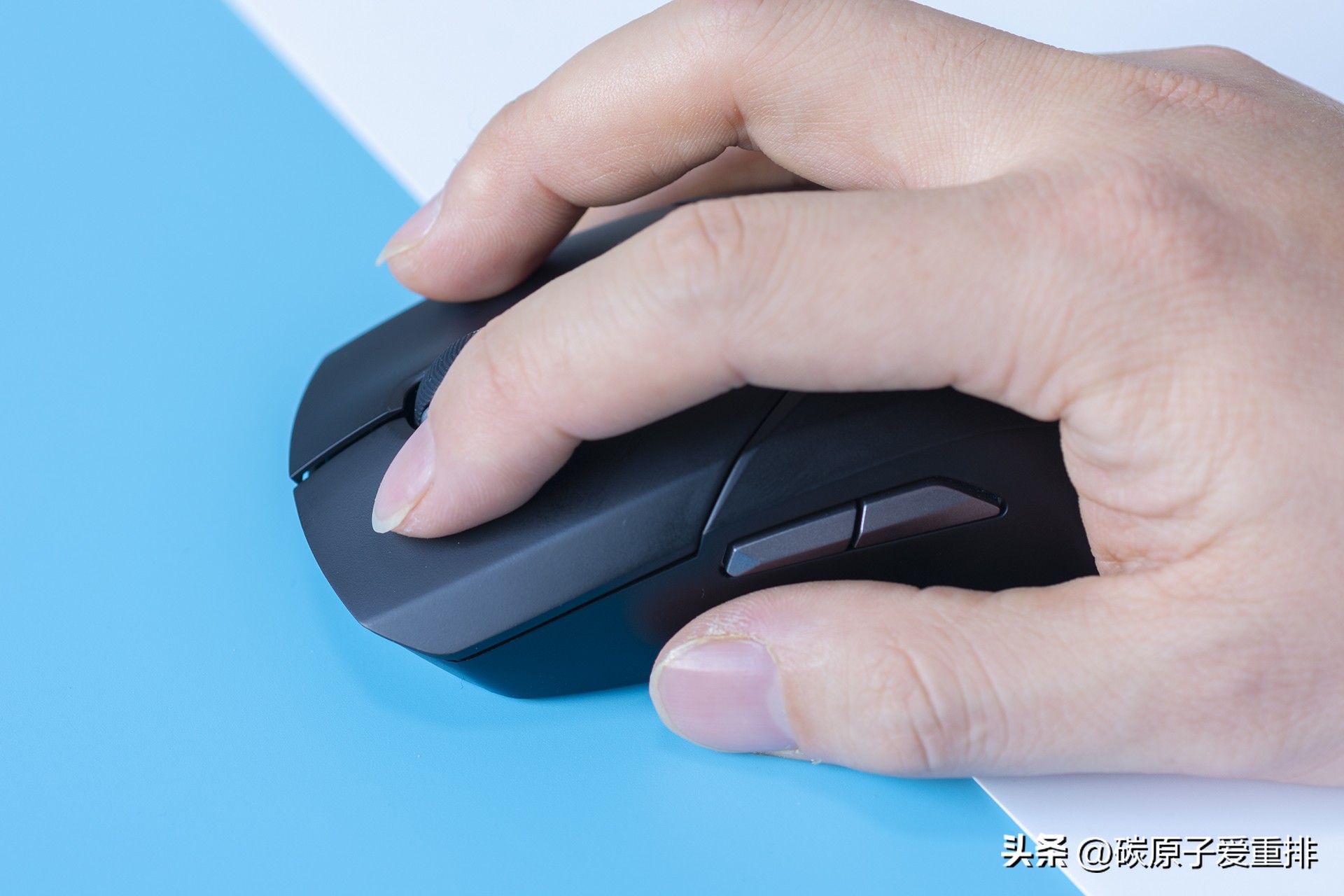 雷柏vt300鼠标游戏模式和普通模式,雷柏鼠标vt9pro和v300哪个好